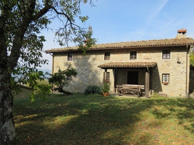 Casa di campagna in vendita 3 Stanze da letto a Castiglione Di Garfagnana