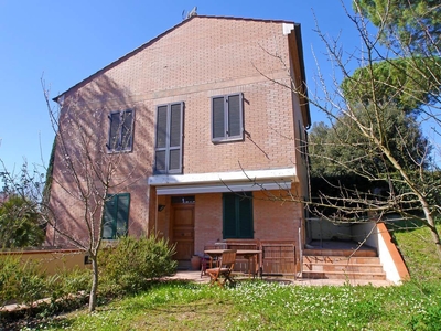 Casa in vendita 4 Stanze da letto a Castelnuovo Berardenga
