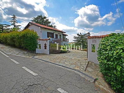 Casa indipendente in vendita 3 Stanze da letto a Casale Monferrato