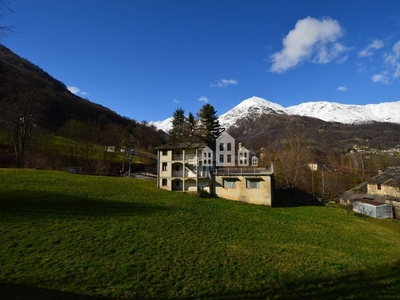 Casa indipendente in vendita 4 Stanze da letto a Valchiusa