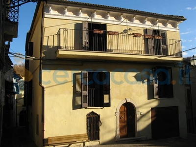 Casa semi indipendente in vendita a Abbateggio
