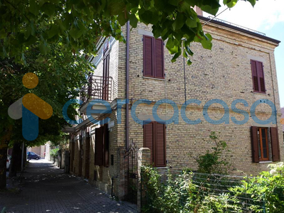 Casa semi indipendente in vendita in Via Borgo Cappuccini 28, Offida