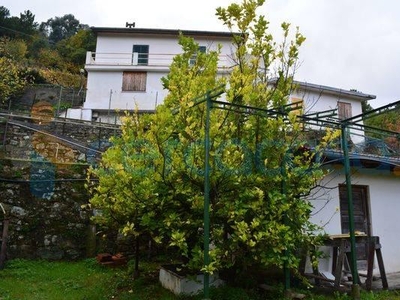 Casa singola da ristrutturare, in vendita in Strada Armea Ceriana, Sanremo