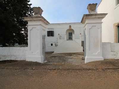 Masseria in vendita 10 Stanze da letto a Ostuni