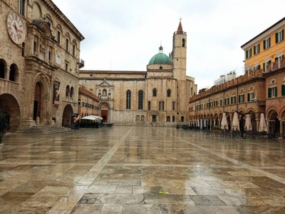 negozio in vendita a Ascoli Piceno