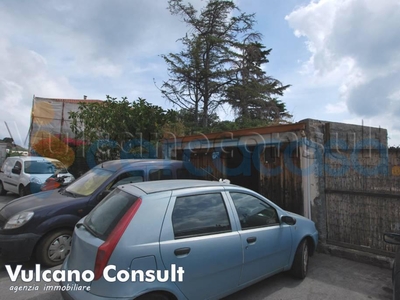 Rustico casale da ristrutturare, in vendita in Via Roma, Santa Marina Salina