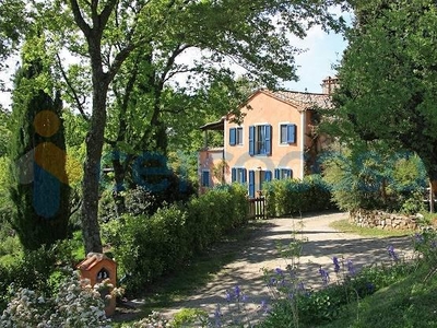 Rustico casale in vendita a San Casciano Dei Bagni