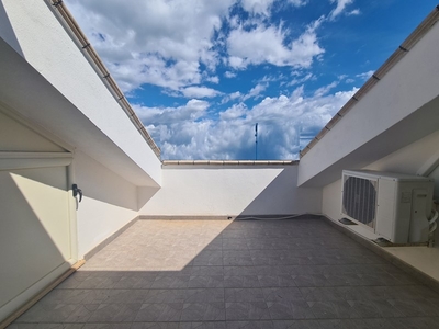 Trilocale in Affitto a Catanzaro, zona Porto, 550€, 60 m², arredato
