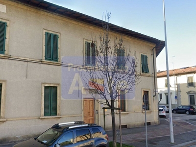 Trilocale in Vendita a Firenze, zona Isolotto, 120'000€, 66 m²