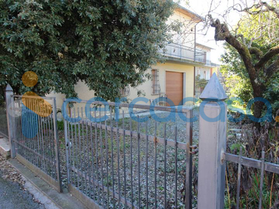 Vendesi casa singola con giardino ad Abbadia di Montepulciano