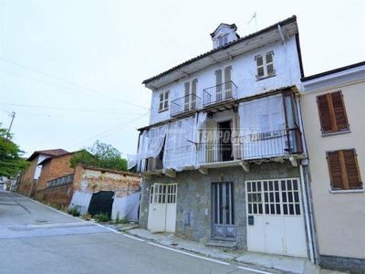 Vendita Casa indipendente Piazza Guglielmo Marconi, 32, Villafranca d'Asti