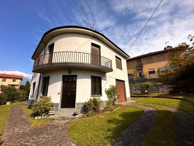 Vendita Casa singola, in zona CENTRO, COLICO