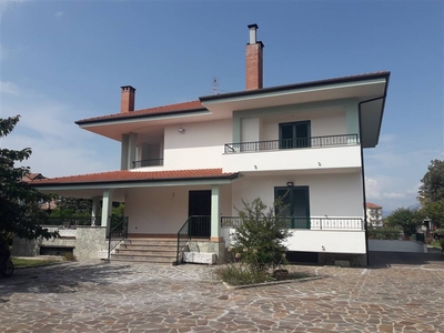 Vendita Villa, in zona MATINELLA, ALBANELLA