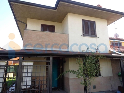 Villa a schiera in vendita in Via Fratelli Cervi 8, Pognano