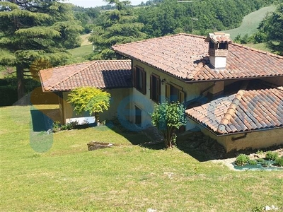 Villa in ottime condizioni in vendita a Gazzola