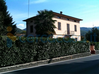 Villa in ottime condizioni, in vendita in Coreglia Anteminelli, Coreglia Antelminelli
