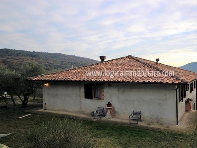 Villa in vendita 5 Stanze da letto a Panicale