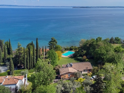 Villa in vendita 9 Stanze da letto a Manerba Del Garda