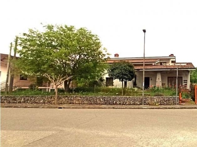 villa in vendita a Farra d'Isonzo