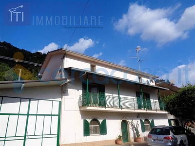 Villa in vendita a Sant'Elia Fiumerapido