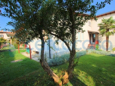 Villa in vendita in Via Alla Rocca 25, Arona