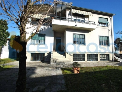 Villa in vendita in Via Quarto 16, Vimercate
