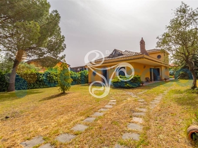 Villa in vendita in Via Serra 16, Pedara