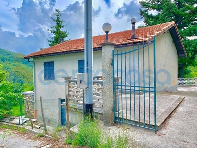 Villa in vendita in Via Serrato, Davagna