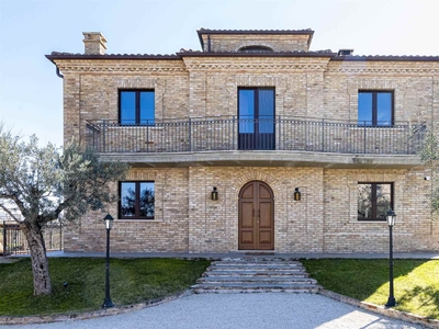 Villa in vendita a Cepagatti Pescara Santuccione