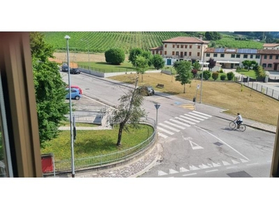 Affitto Stanza Singola a Conegliano, Frazione Parè, Via Michele Giunti 11