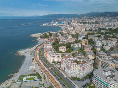 APPARTAMENTO a Albaro, Genova