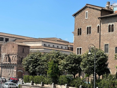 Appartamento di lusso di 158 m² in vendita Via Dei Cerchi, Roma, Lazio