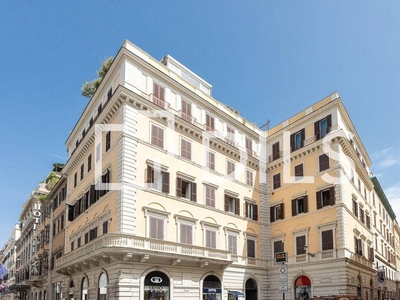 Appartamento di prestigio in vendita Largo Carlo Goldoni, 44, Roma, Lazio