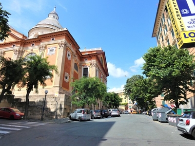 Appartamento in Affitto a Genova, zona Carignano, 1'170€, 98 m²