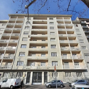 Appartamento in Affitto in Corso Massimo d'Azeglio 78 a Torino