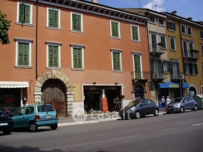 Appartamento in Affitto in Stradone Porta Palio 52 a Verona