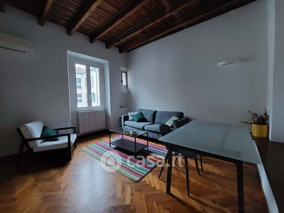 Appartamento in Affitto in Via Arnolfo di Cambio 1 a Milano