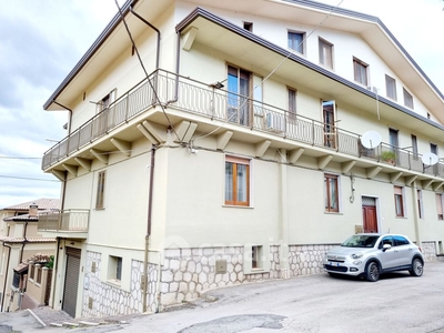 Appartamento in Affitto in Via Calvario Traversa Destra 14 a Pratola Serra