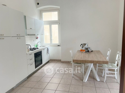 Appartamento in Affitto in Via Carducci a Merano