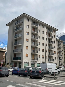 Appartamento in Affitto in Via Chambéry a Aosta