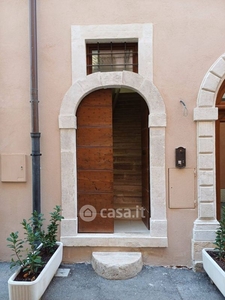 Appartamento in Affitto in Via Dragonetti 29 a L'Aquila