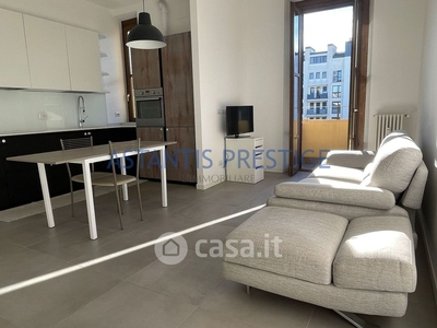 Appartamento in Affitto in Via Francesco Londonio a Milano