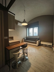 Appartamento in Affitto in Via Giacinto Carena 10 a Torino