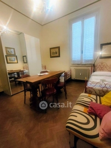 Appartamento in Affitto in Via Giovanni Bovio a Firenze