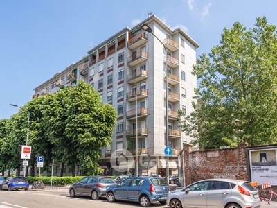 Appartamento in Affitto in Via Giuseppe Giacosa 50 a Milano