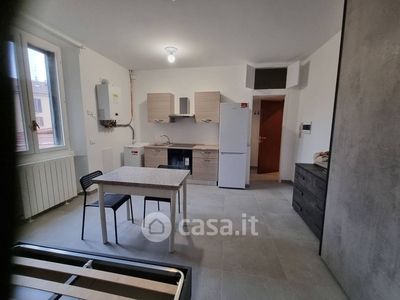Appartamento in Affitto in Via Lambro 9 a Milano