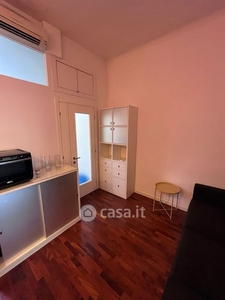 Appartamento in Affitto in Via Lomellina 9 a Milano