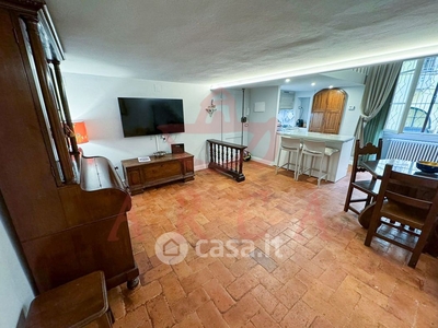 Appartamento in Affitto in Via Maggio a Firenze