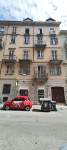 Appartamento in Affitto in Via Santa Giulia 57 a Torino