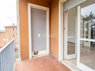 Appartamento in Vendita a Lecco, 225'000€, 180 m²